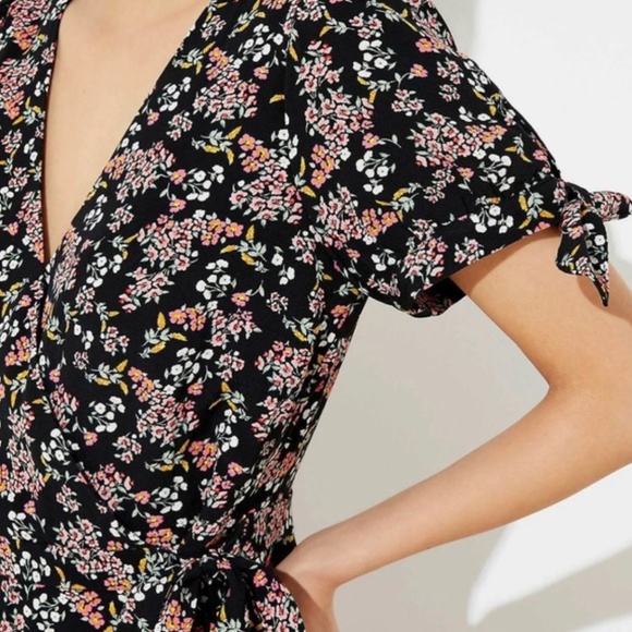 Ann Taylor LOFT Floral Romper - Picture 2 of 7